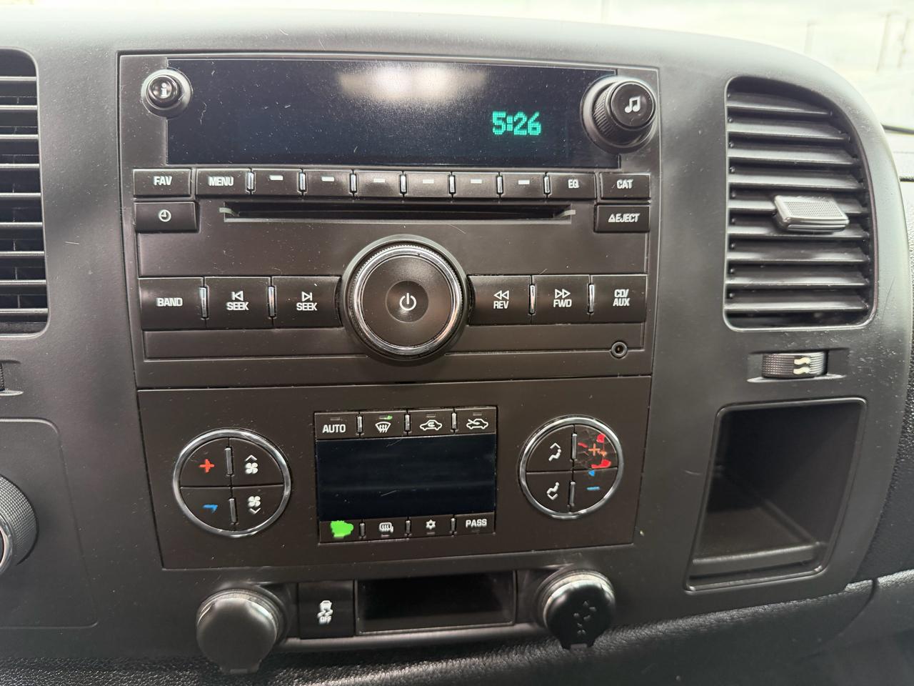 Chevrolet Silverado 1500 4WD Ext Cab 143.5" LT 2013