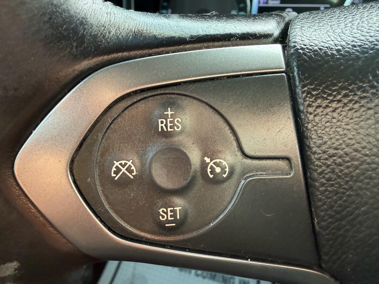 Chevrolet Silverado 1500 4WD Crew Cab 143.5" LT w/2LT 2014