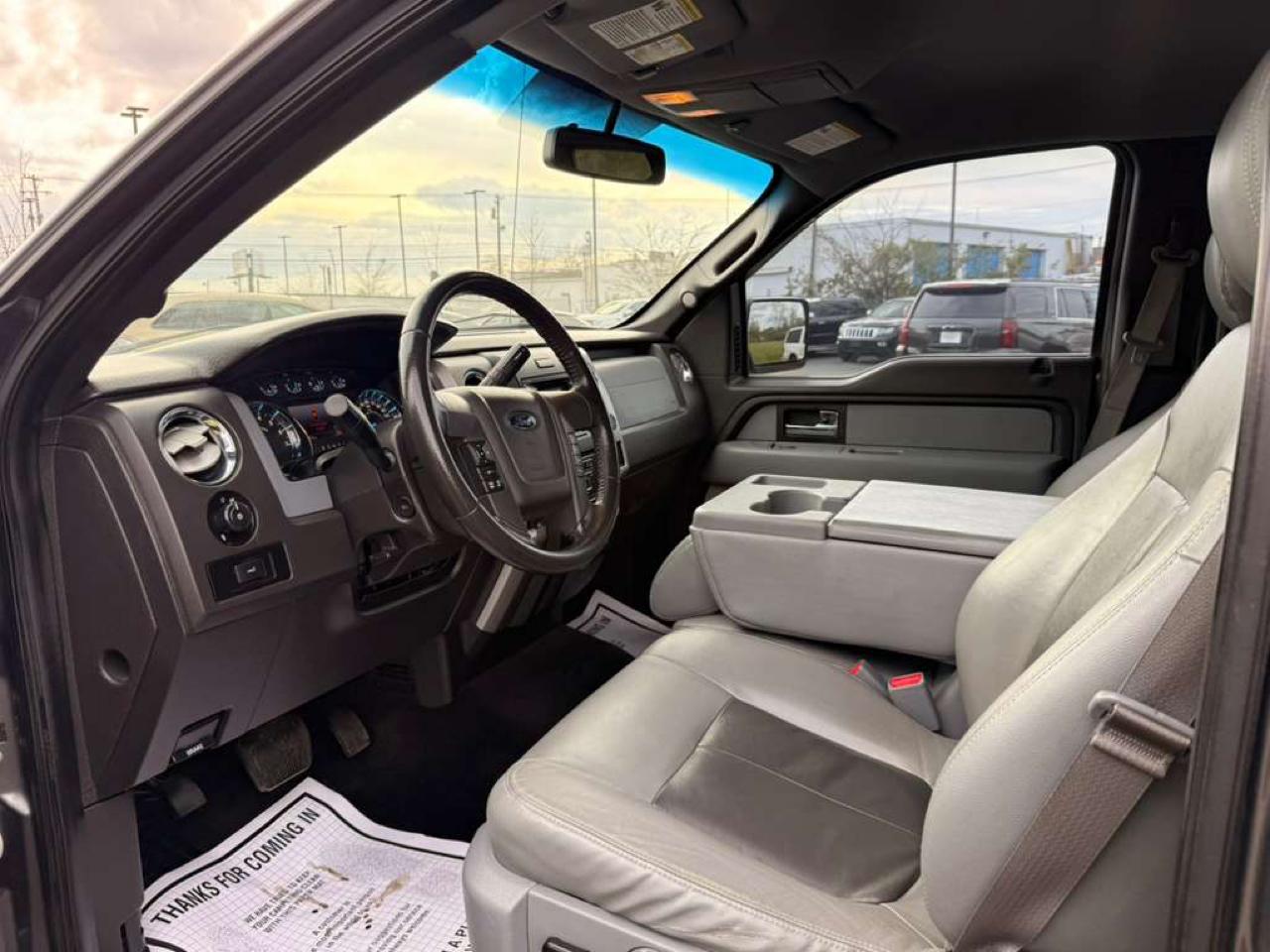 Ford F-150 4WD SuperCrew 145" Platinum 2013