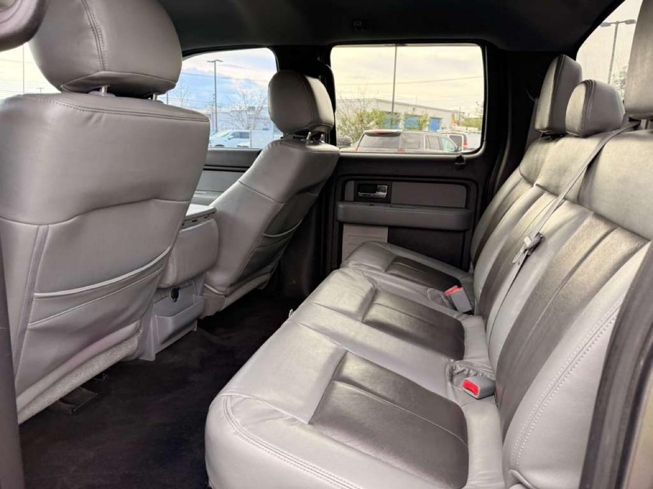 Ford F-150 4WD SuperCrew 145" Platinum 2013