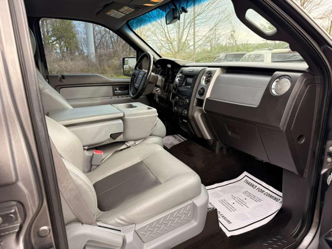 Ford F-150 4WD SuperCrew 145" Platinum 2013