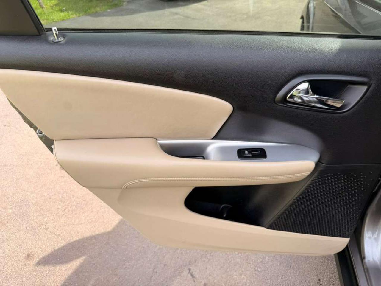 Dodge Journey AWD 4dr SXT 2012