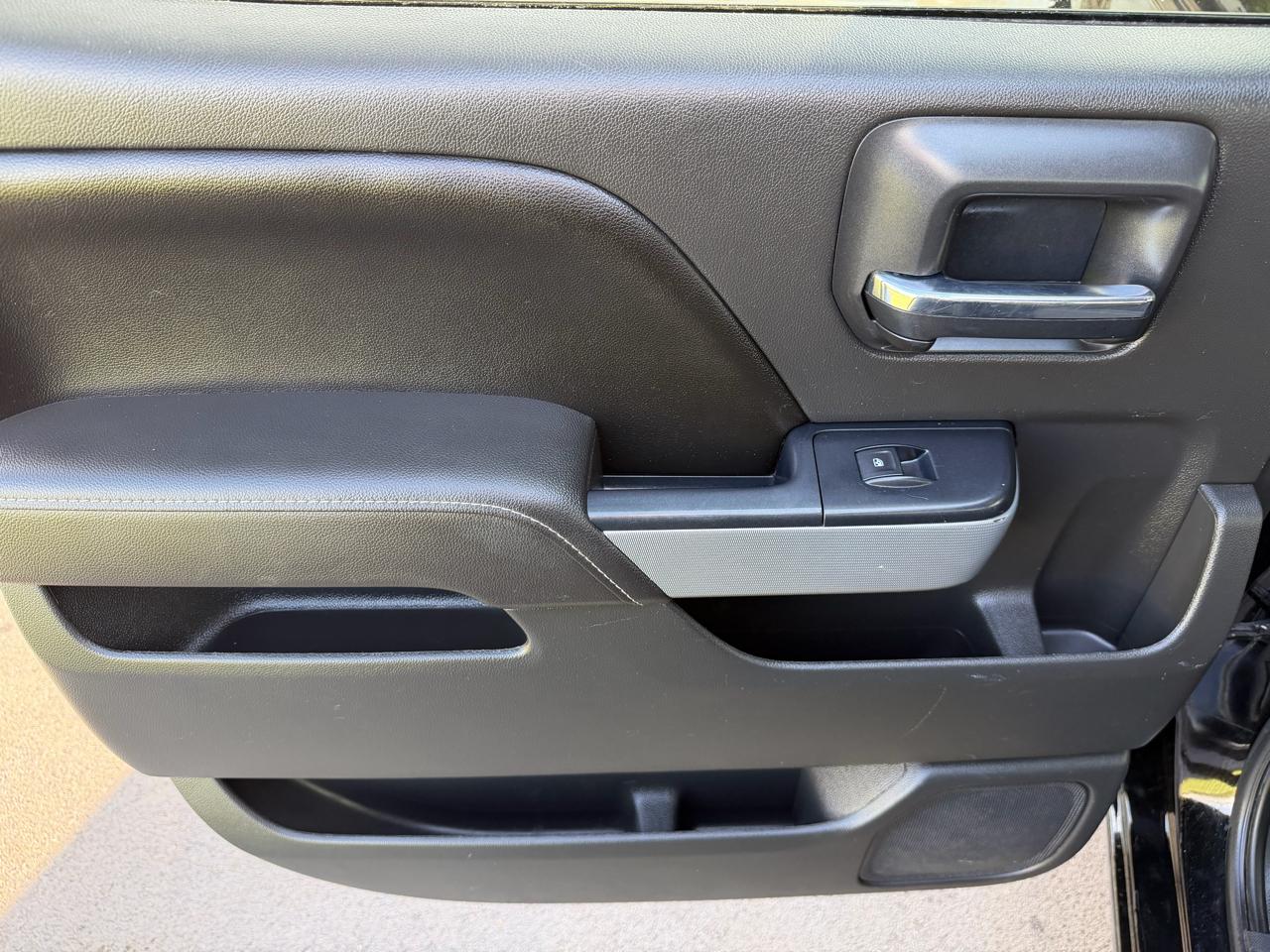 Chevrolet Silverado 1500 4WD Crew Cab 143.5" LT w/2LT 2017