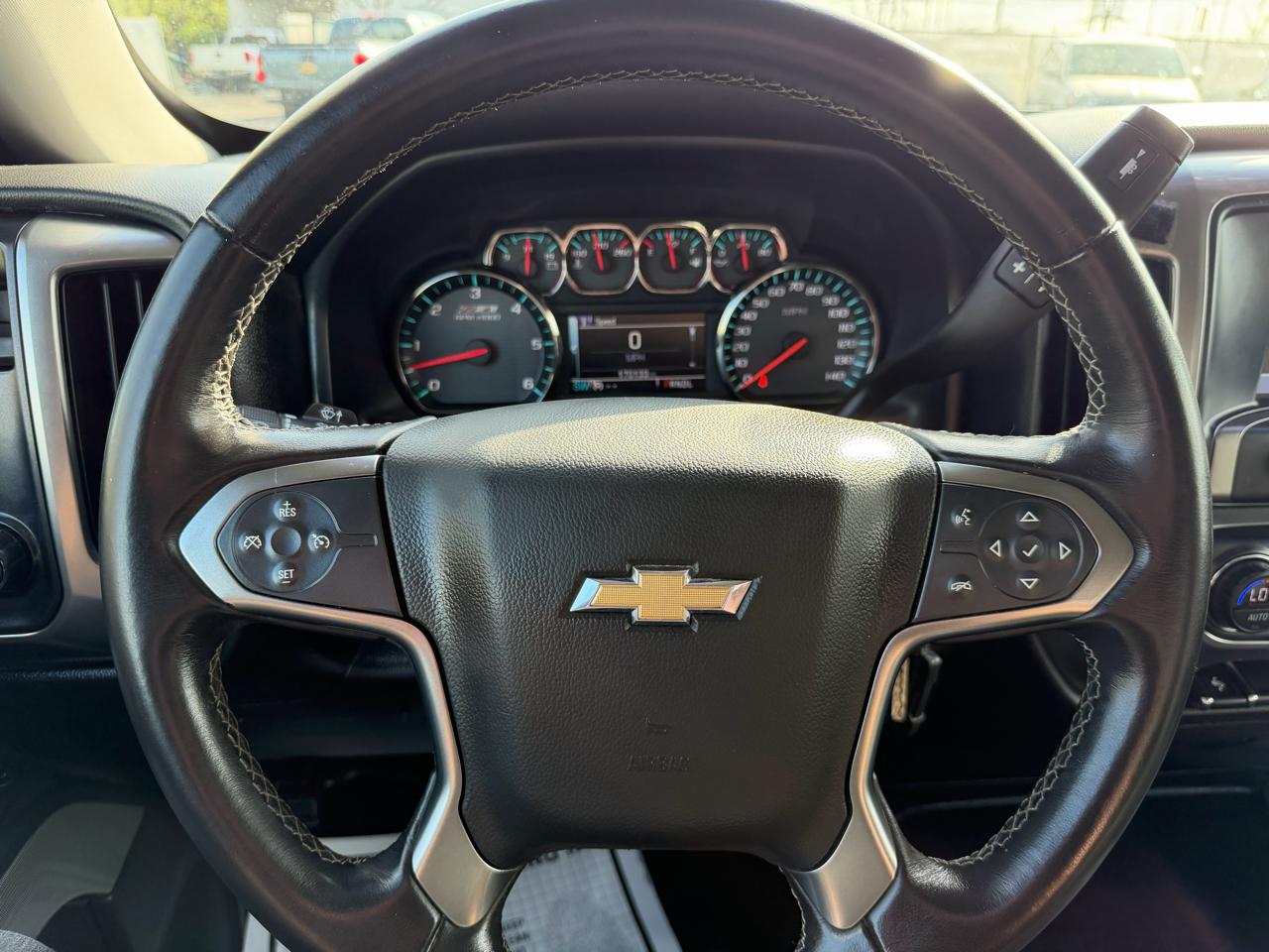 Chevrolet Silverado 1500 4WD Crew Cab 143.5" LT w/2LT 2017