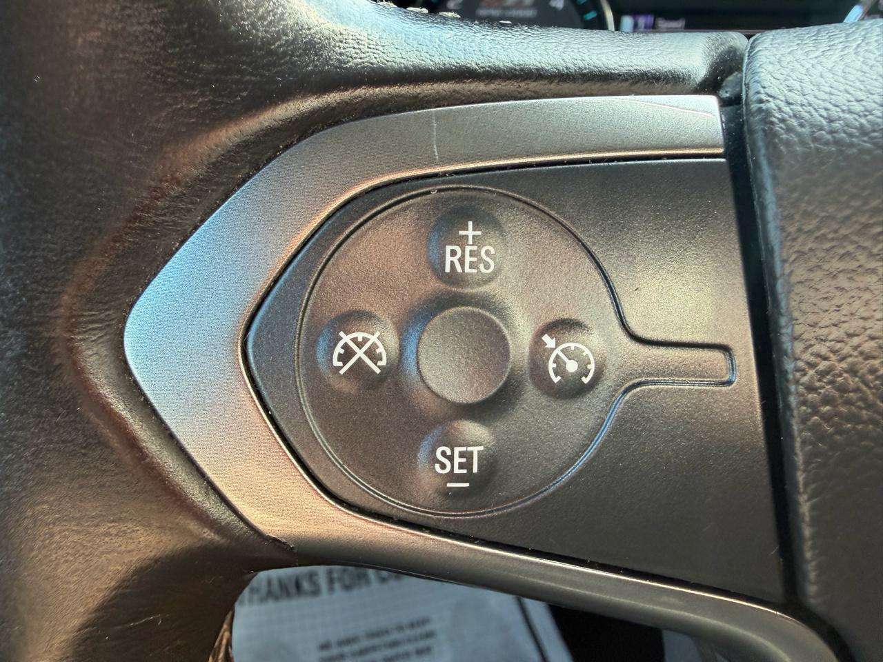 Chevrolet Silverado 1500 4WD Crew Cab 143.5" LT w/2LT 2017