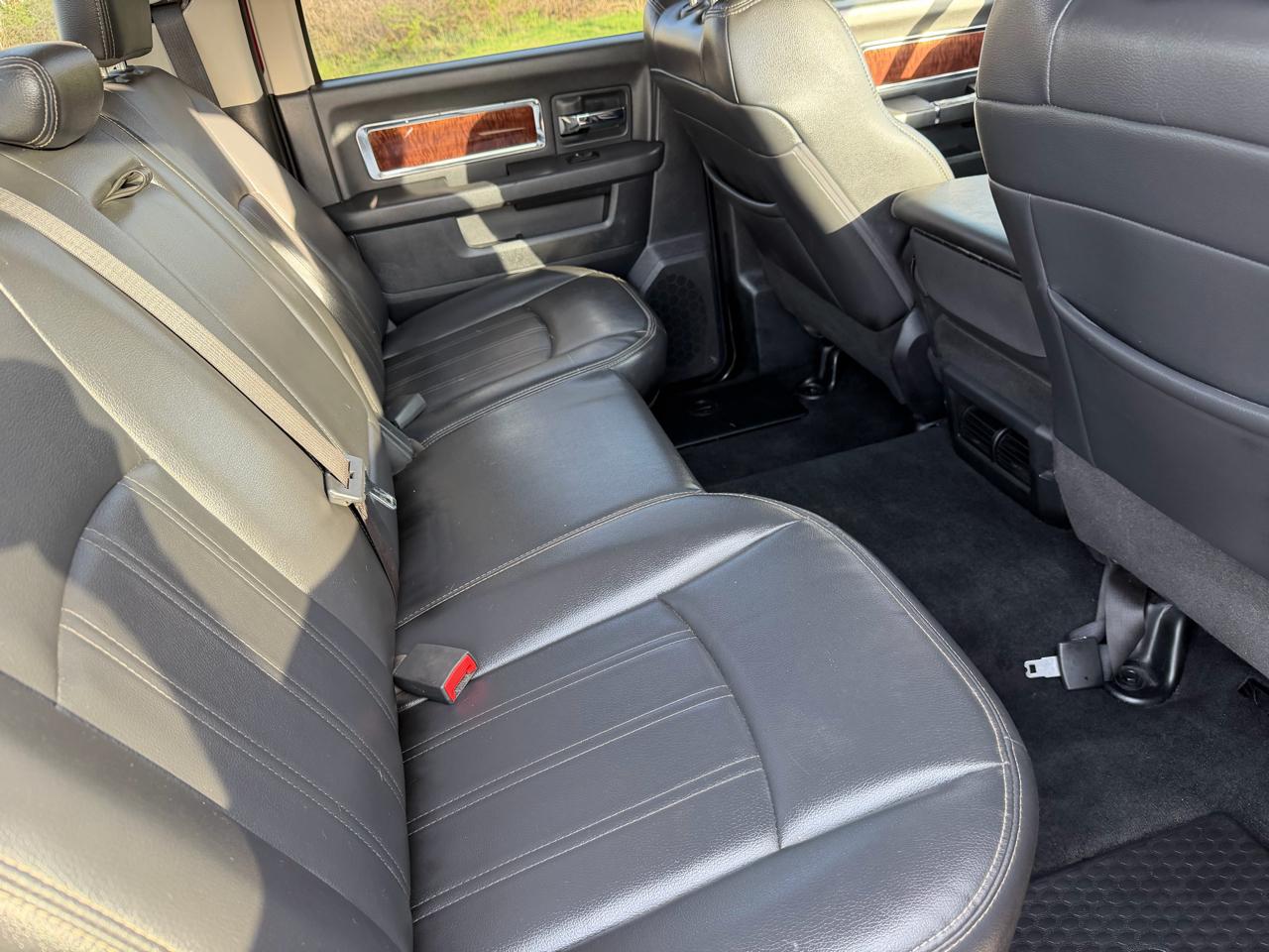 RAM 2500 4WD Crew Cab 149" Laramie 2012