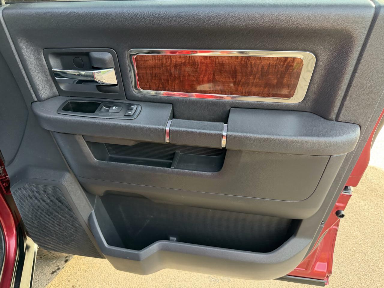 RAM 2500 4WD Crew Cab 149" Laramie 2012