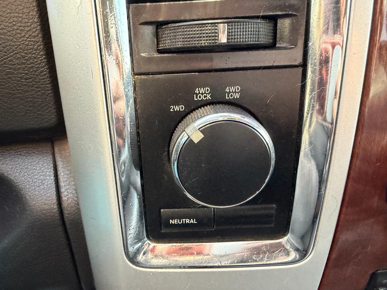 RAM 2500 4WD Crew Cab 149" Laramie 2012