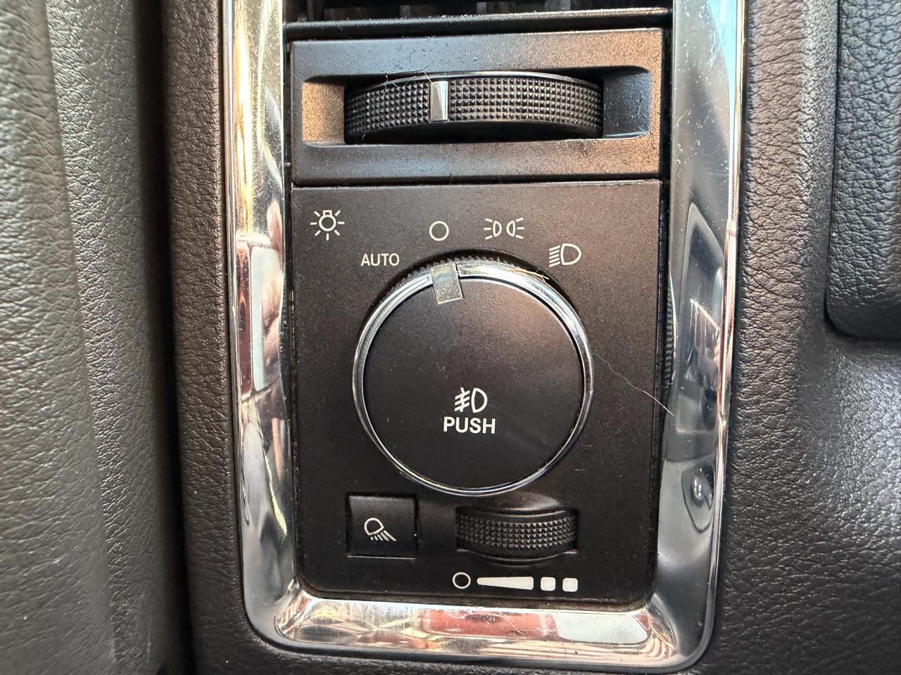 RAM 2500 4WD Crew Cab 149" Laramie 2012