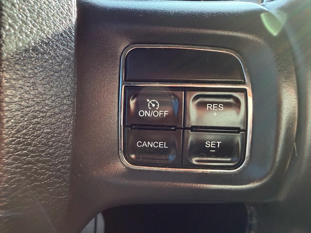 RAM 2500 4WD Crew Cab 149" Laramie 2012