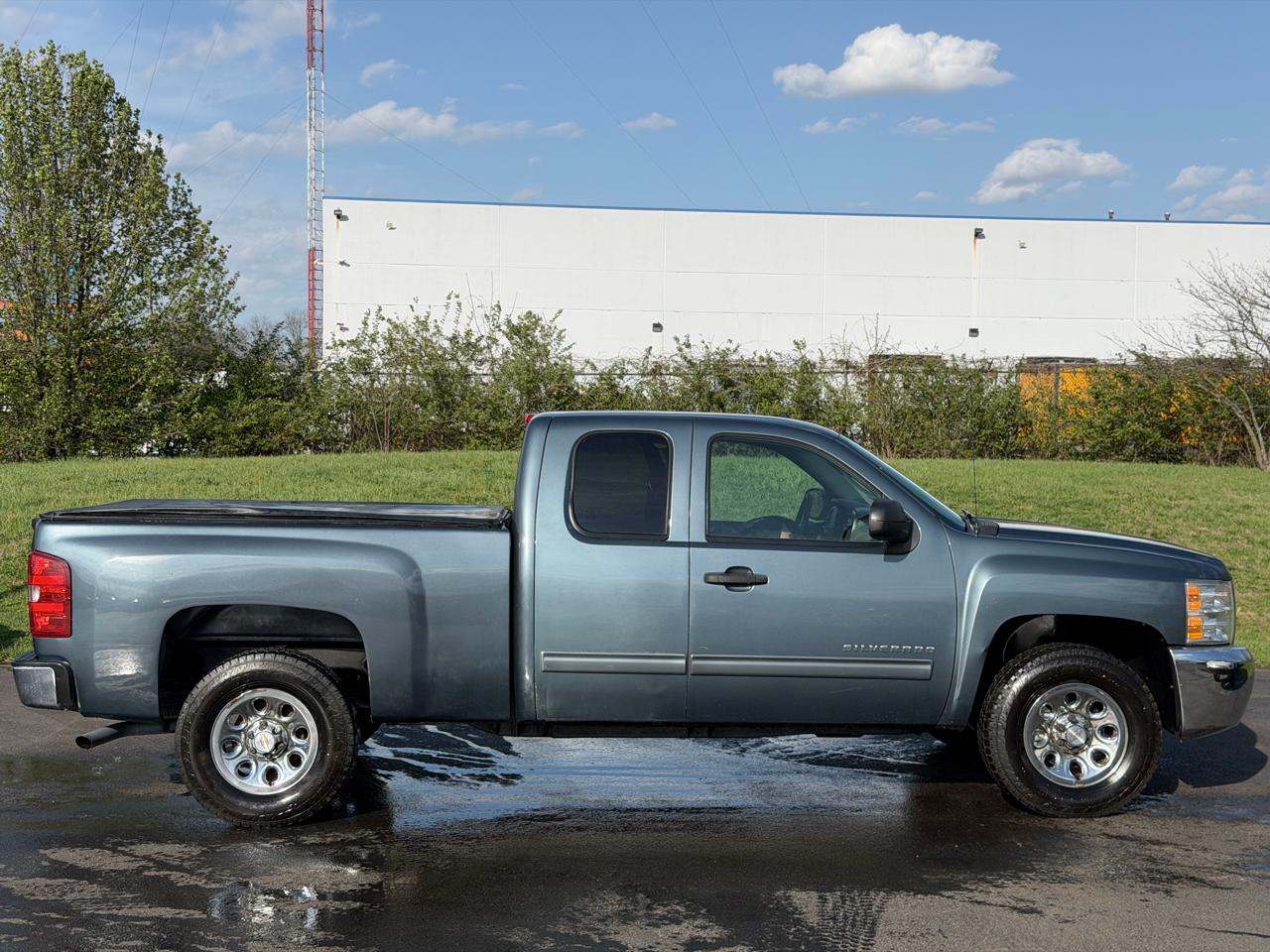 Chevrolet Silverado 1500 4WD Ext Cab 143.5" LS 2012