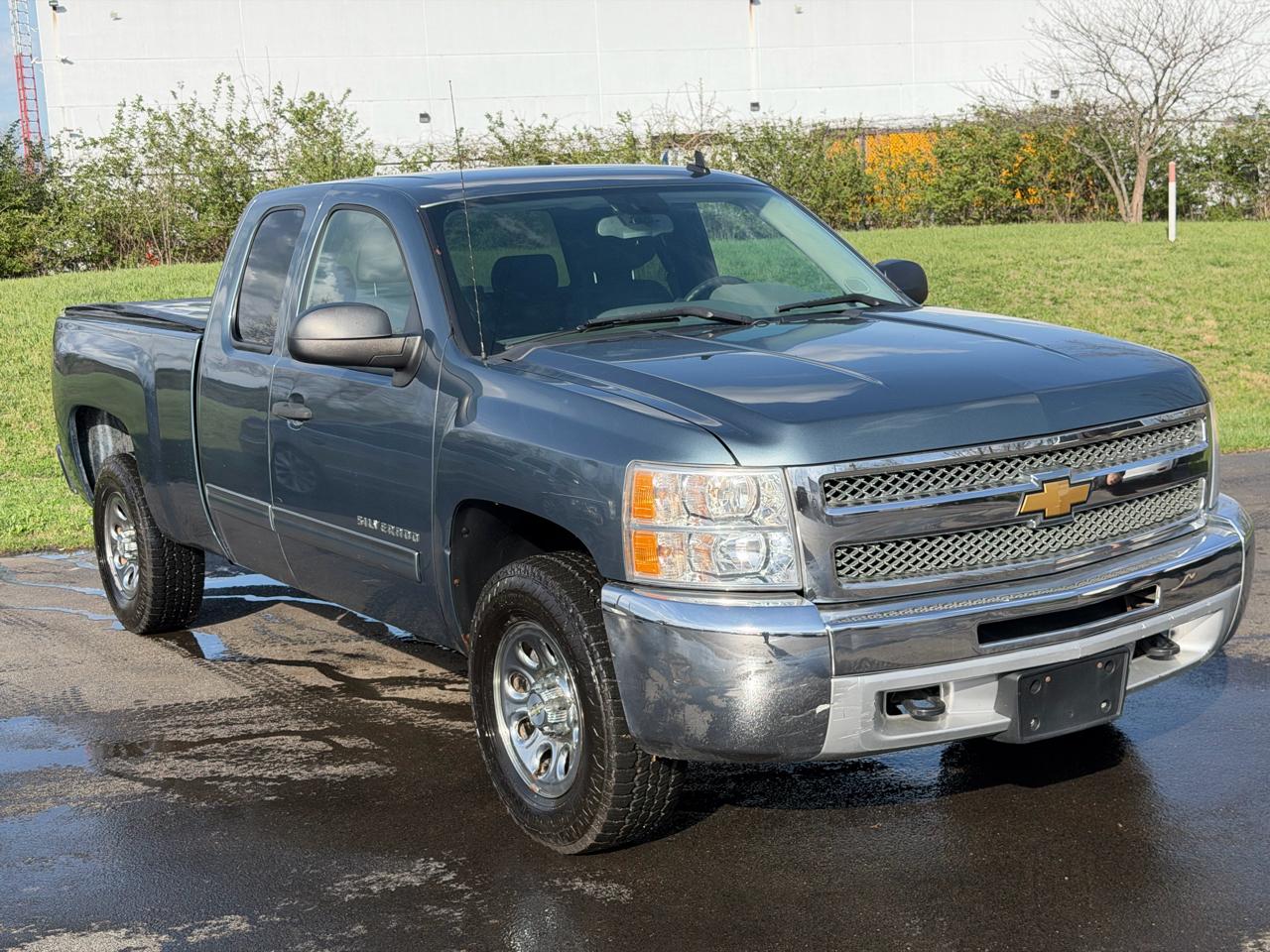 Chevrolet Silverado 1500 4WD Ext Cab 143.5" LS 2012