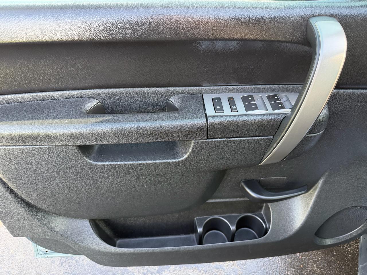 Chevrolet Silverado 1500 4WD Ext Cab 143.5" LS 2012