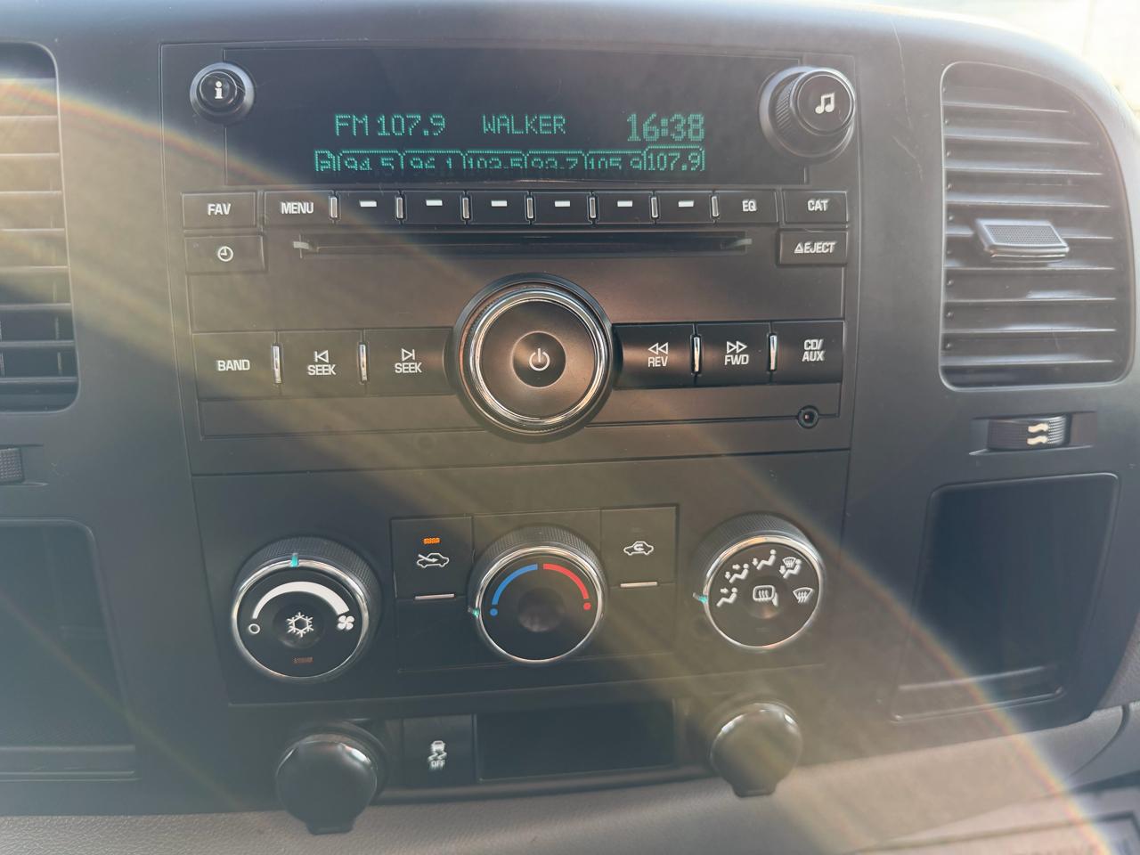 Chevrolet Silverado 1500 4WD Ext Cab 143.5" LS 2012