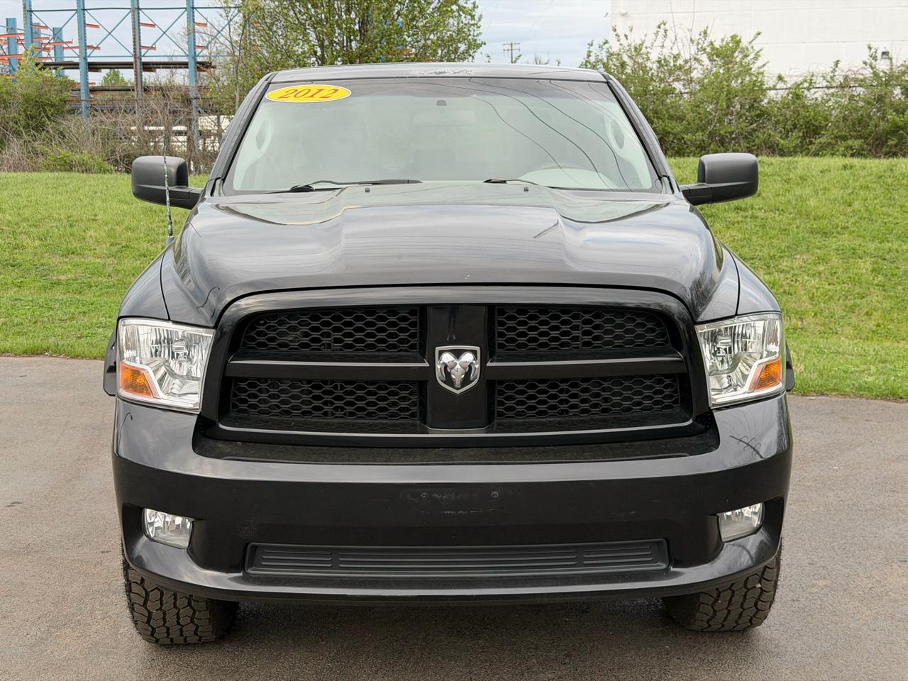 RAM 1500 4WD Quad Cab 140.5" Express 2012