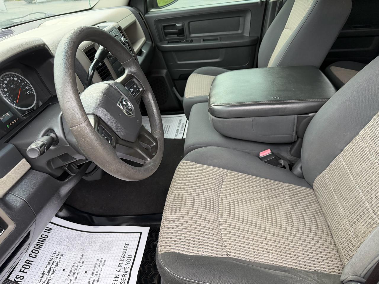 RAM 1500 4WD Quad Cab 140.5" Express 2012