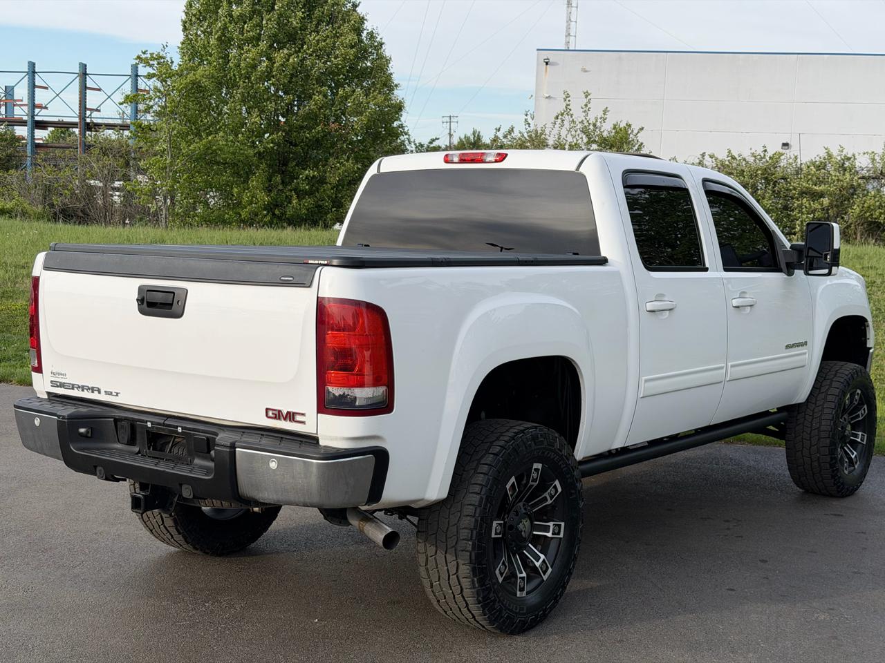 GMC Sierra 1500 4WD Crew Cab 143.5" SLT 2013