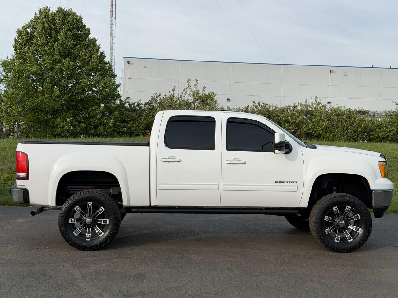 GMC Sierra 1500 4WD Crew Cab 143.5" SLT 2013