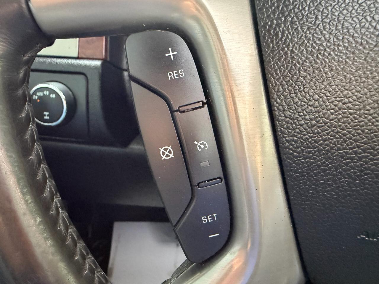 GMC Sierra 1500 4WD Crew Cab 143.5" SLT 2013