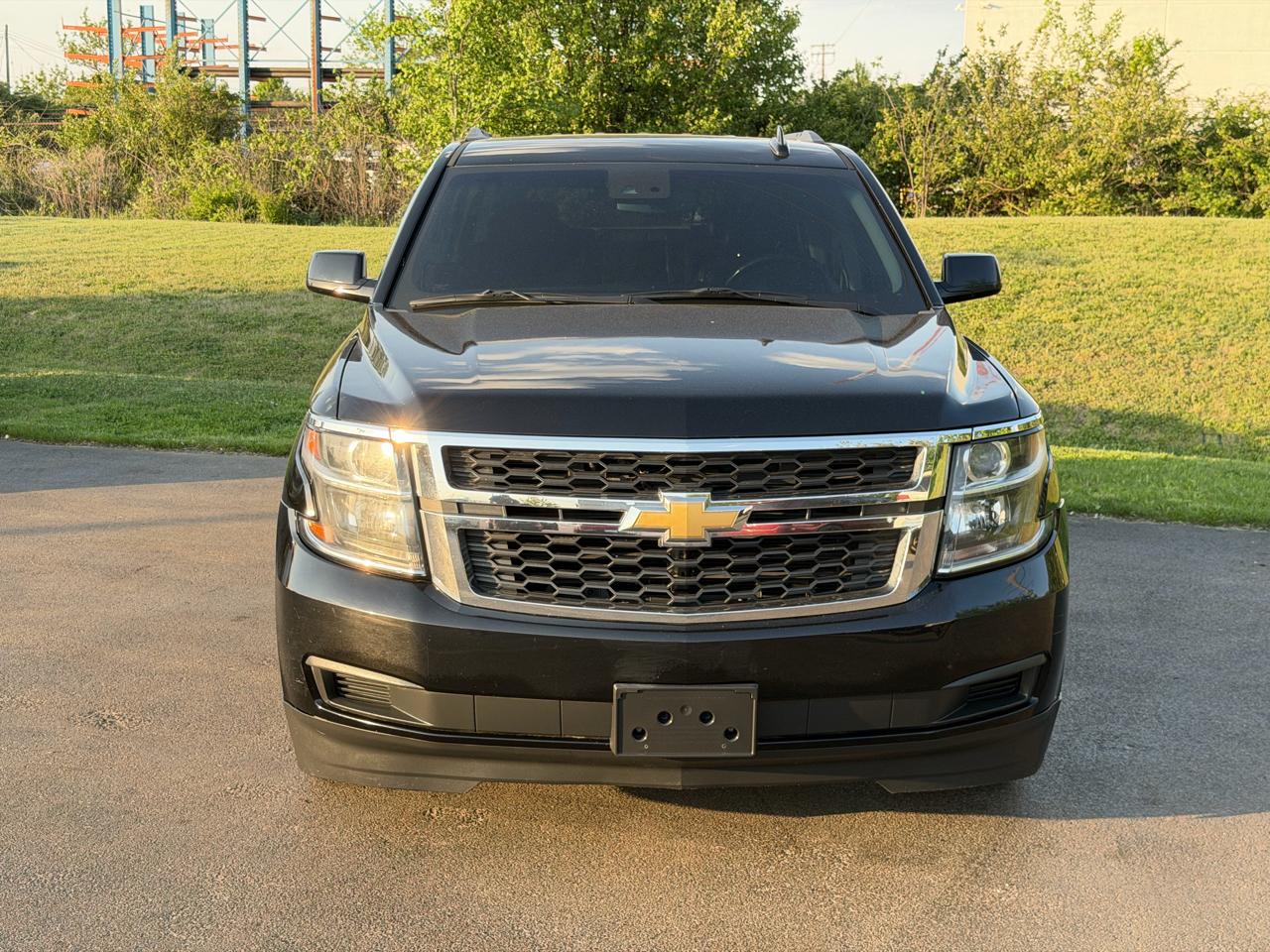 Chevrolet Suburban 4WD 4dr 1500 LT 2019