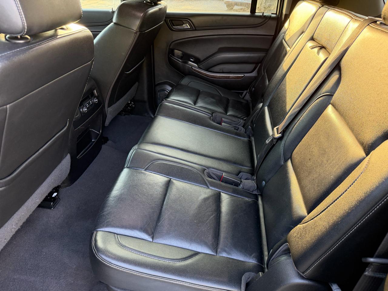 Chevrolet Suburban 4WD 4dr 1500 LT 2019