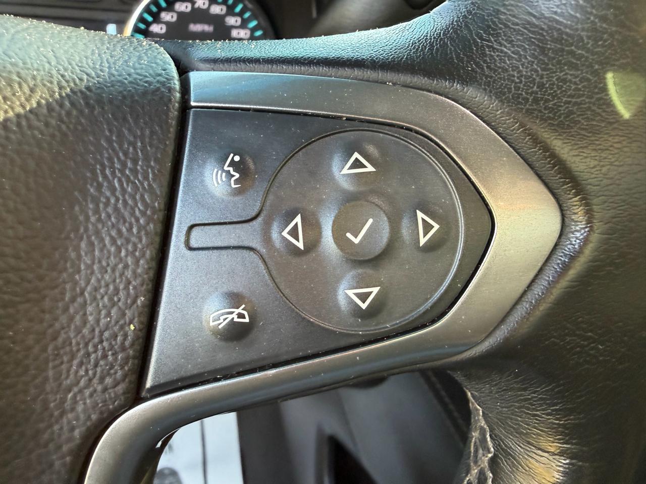 Chevrolet Suburban 4WD 4dr 1500 LT 2019