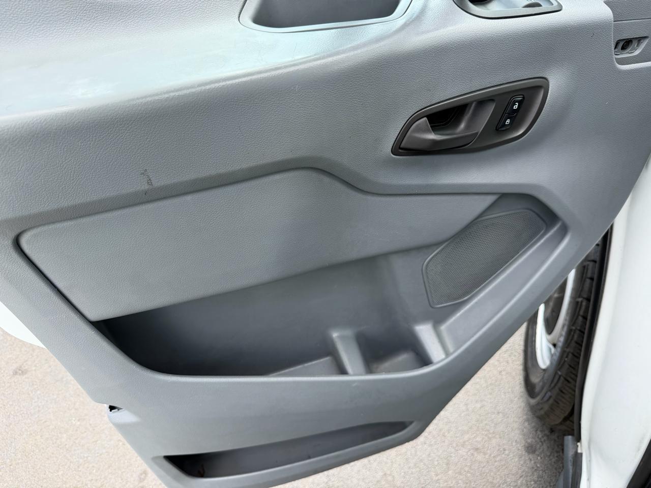 Ford Transit Cargo Van T-250 130" Med Rf 9000 GVWR Sliding RH Dr 2016