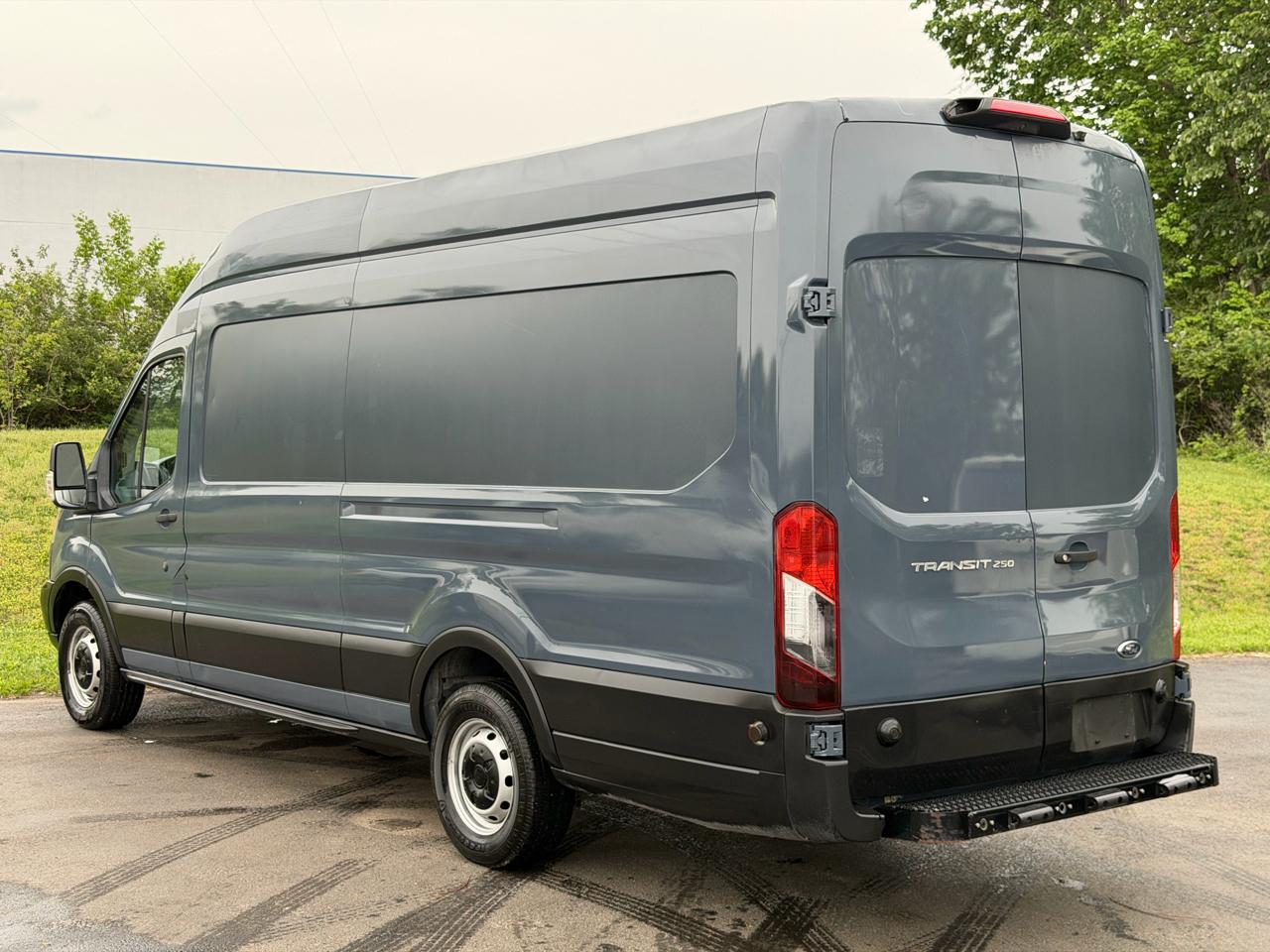 Ford Transit Van T-250 148" EL Hi Rf 9000 GVWR Sliding RH Dr 2019