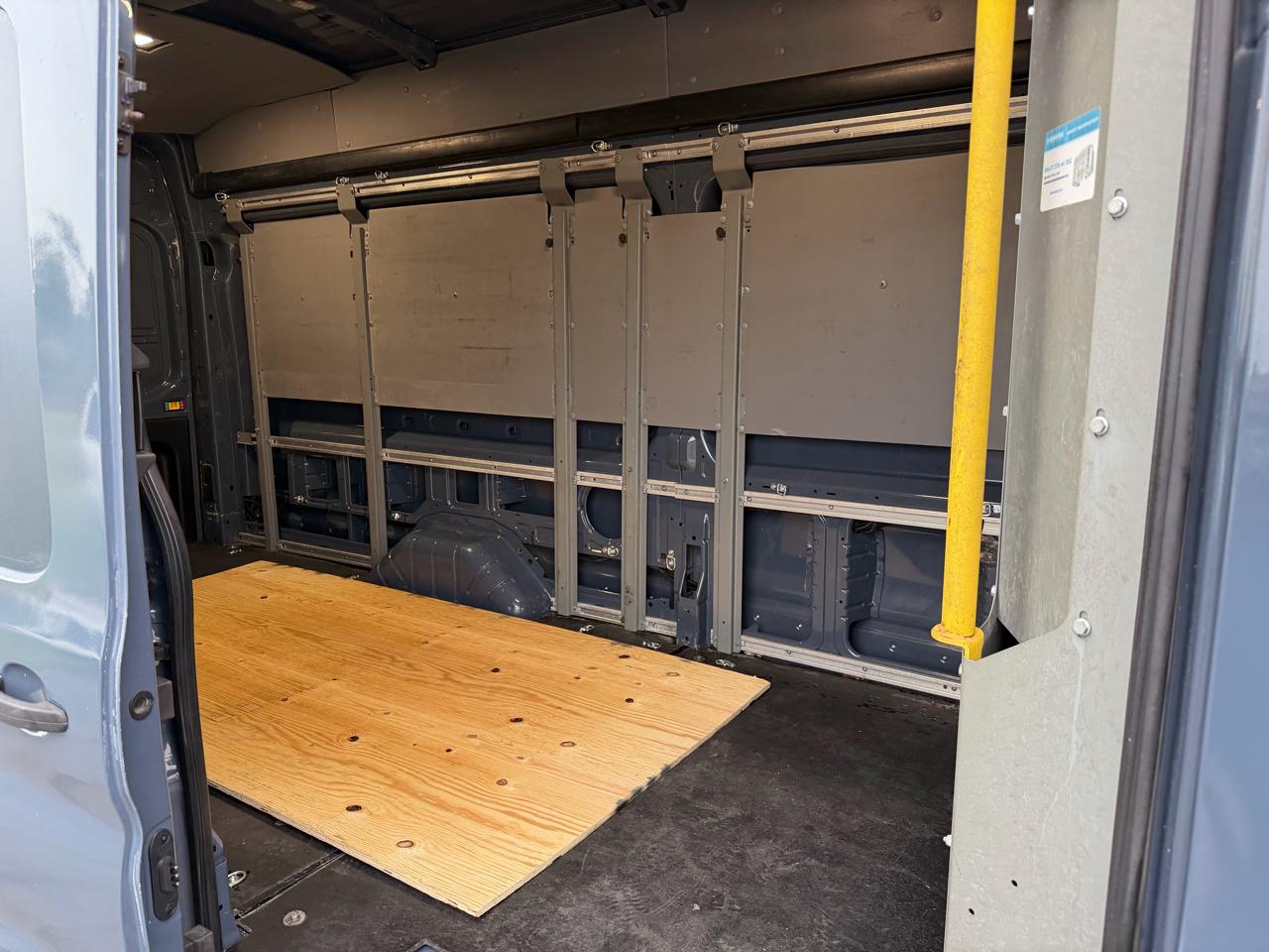 Ford Transit Van T-250 148" EL Hi Rf 9000 GVWR Sliding RH Dr 2019