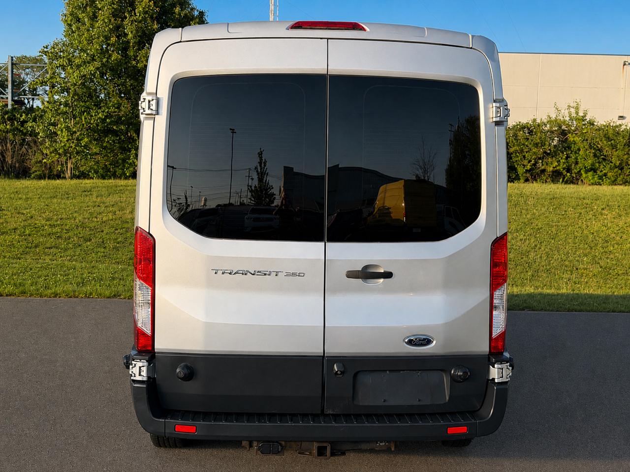 Ford Transit Wagon T-350 148" Med Roof XLT Sliding RH Dr 2015