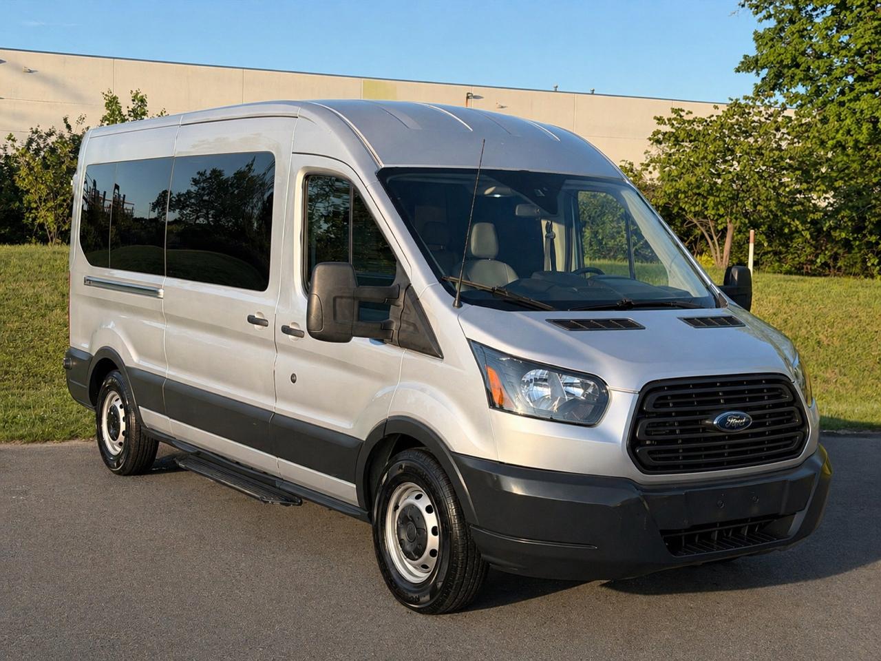 Ford Transit Wagon T-350 148" Med Roof XLT Sliding RH Dr 2015