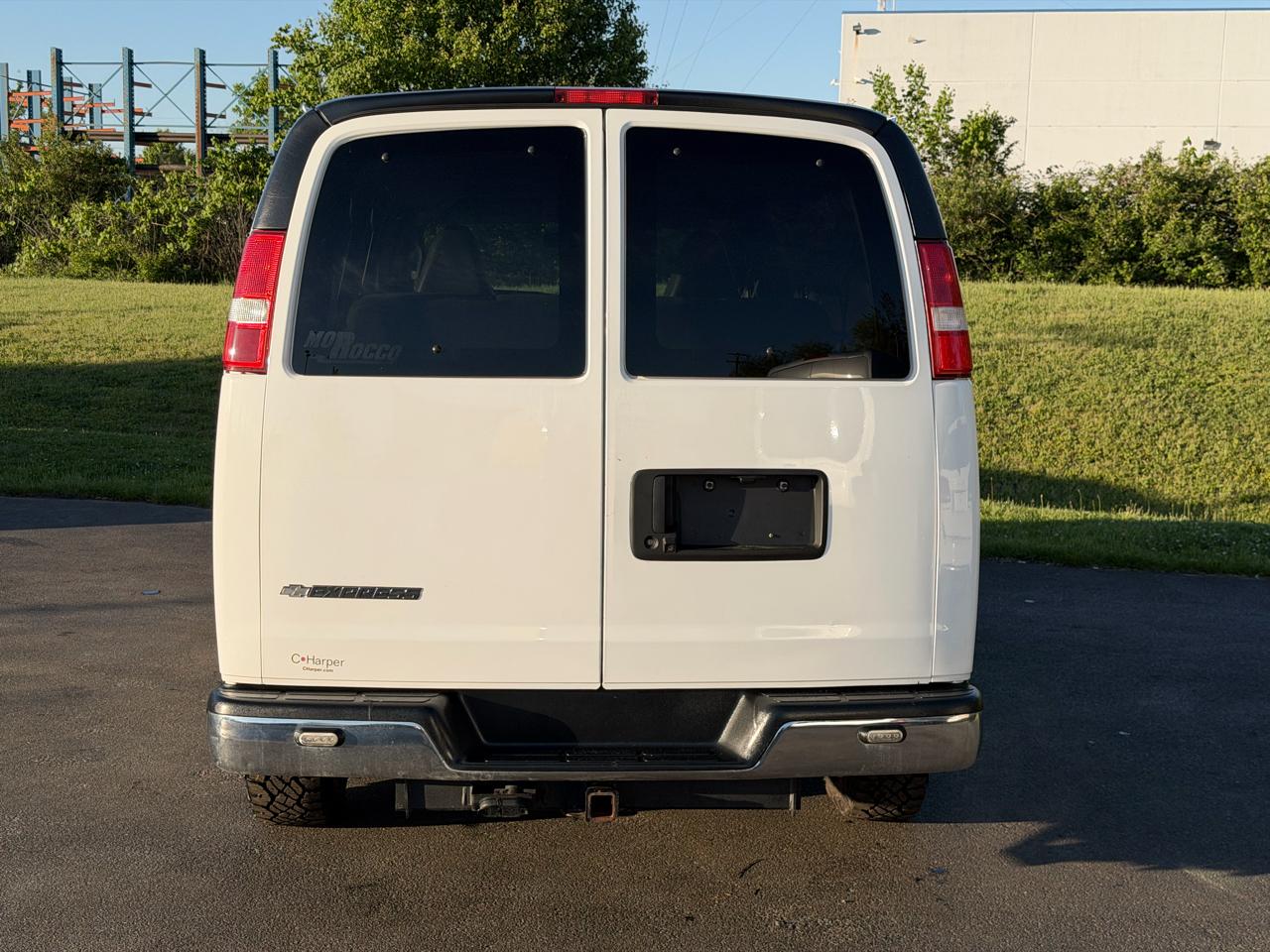Chevrolet Express Passenger RWD 3500 155" LT 2020