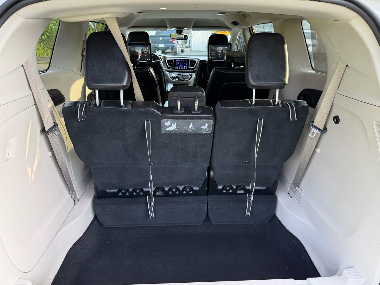 Chrysler Pacifica Touring-L Plus FWD 2017