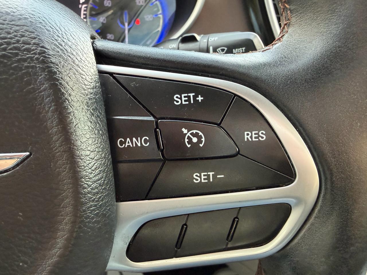 Chrysler Pacifica Touring-L Plus FWD 2017