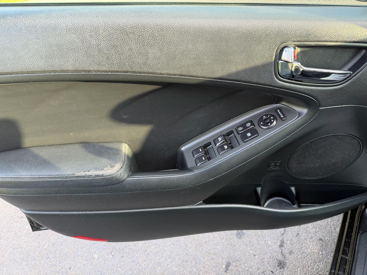 Kia Forte 4dr Sdn Auto EX 2015