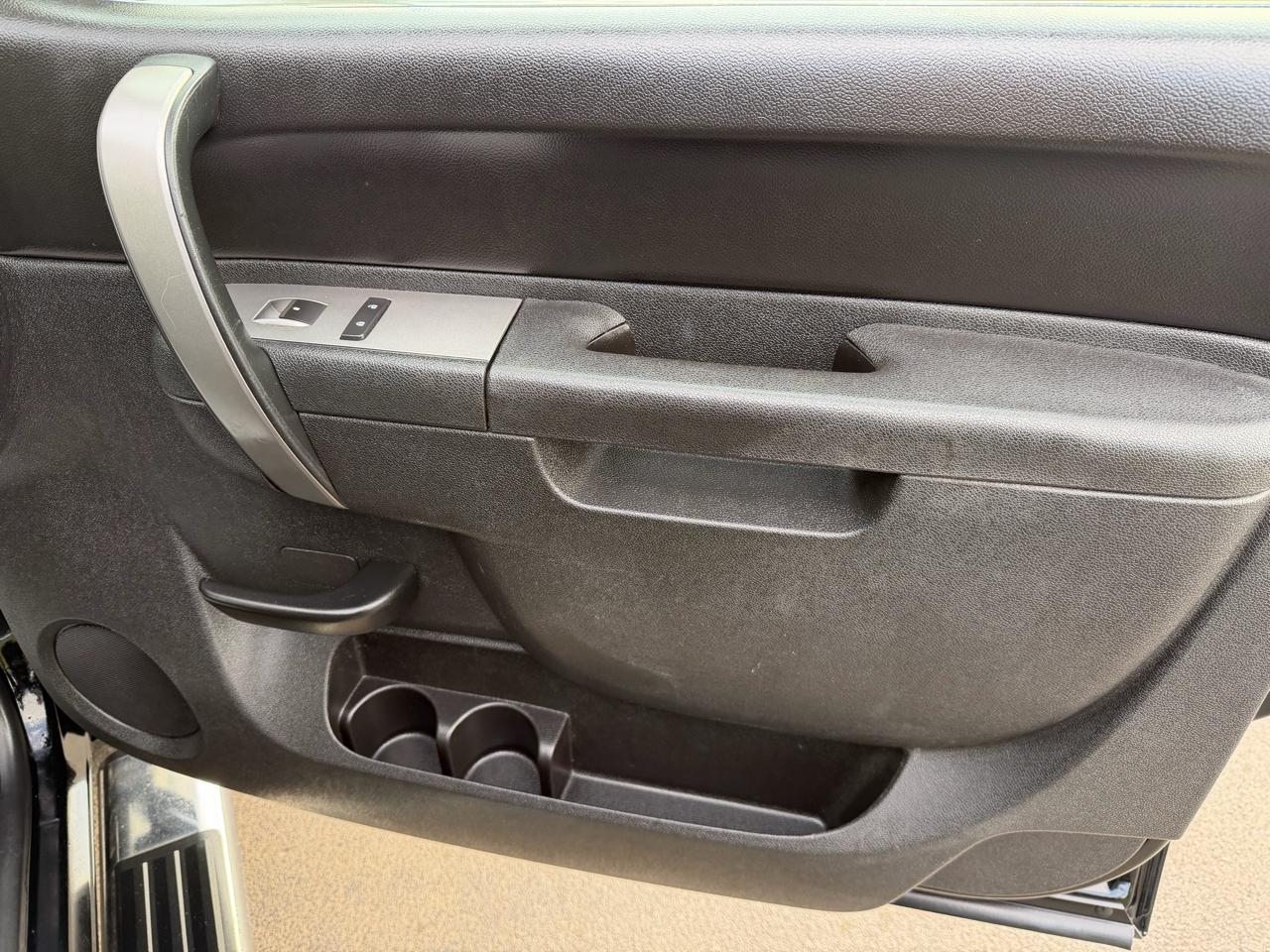 Chevrolet Silverado 1500 4WD Crew Cab 143.5" LT 2012