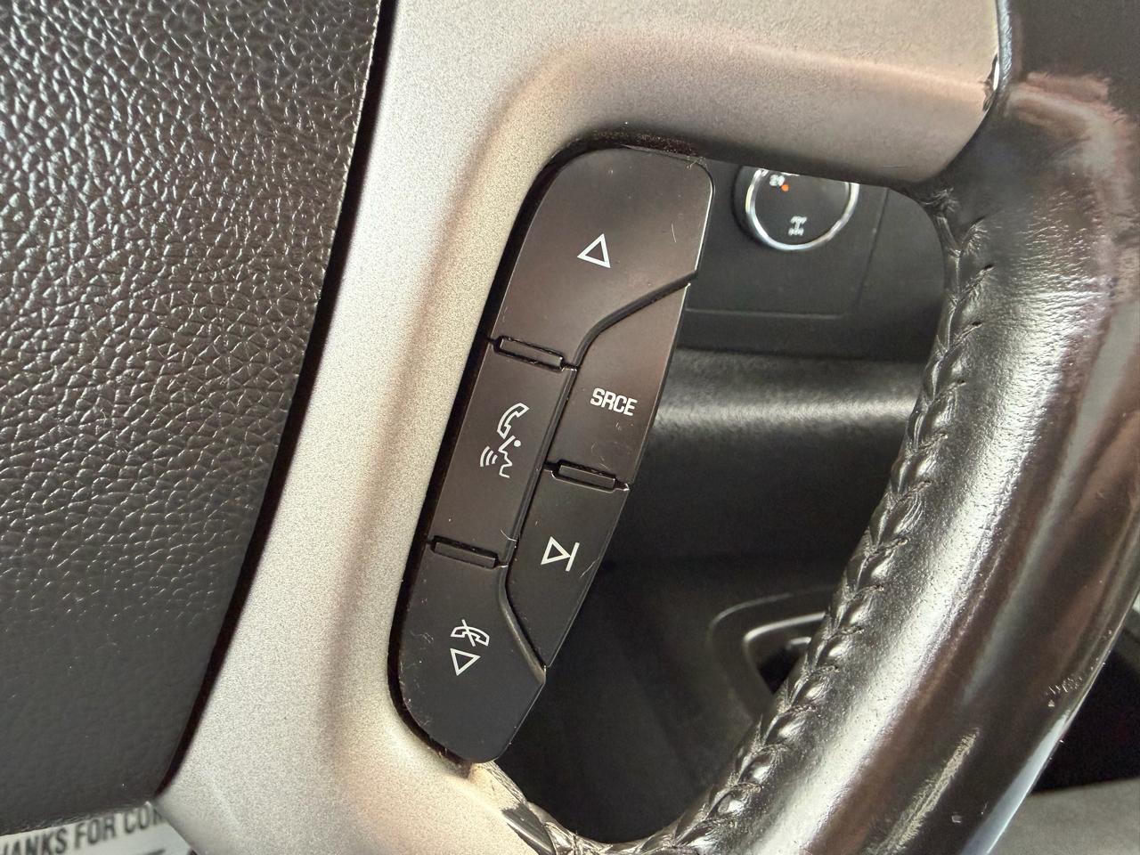 Chevrolet Silverado 1500 4WD Crew Cab 143.5" LT 2012