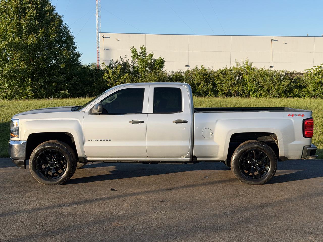 Chevrolet Silverado 1500 4WD Double Cab 143.5" Work Truck 2017