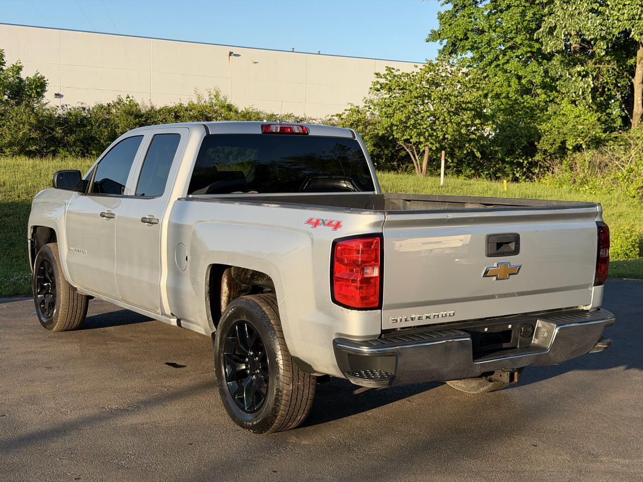 Chevrolet Silverado 1500 4WD Double Cab 143.5" Work Truck 2017
