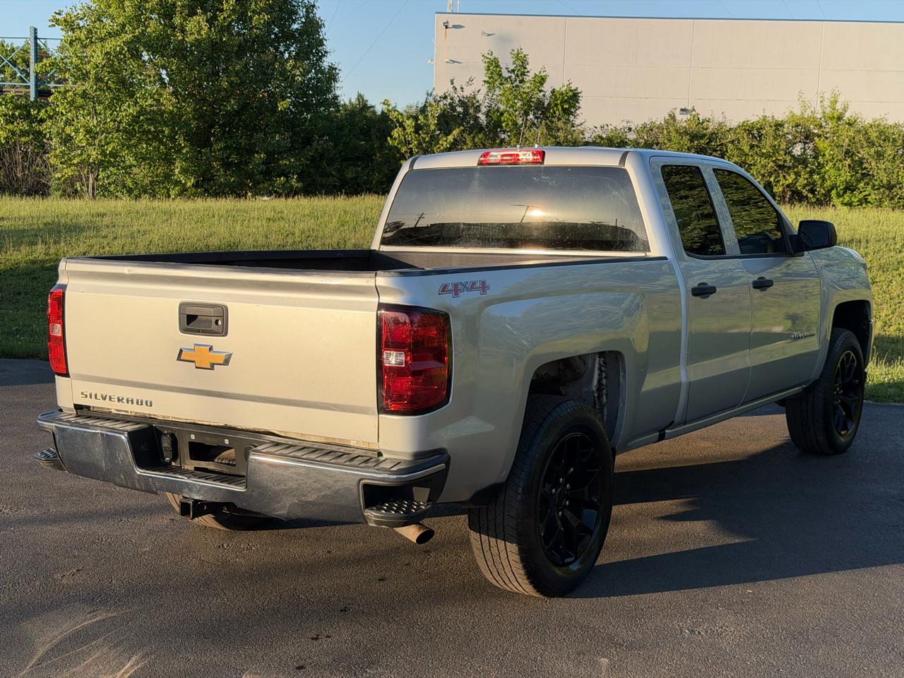 Chevrolet Silverado 1500 4WD Double Cab 143.5" Work Truck 2017