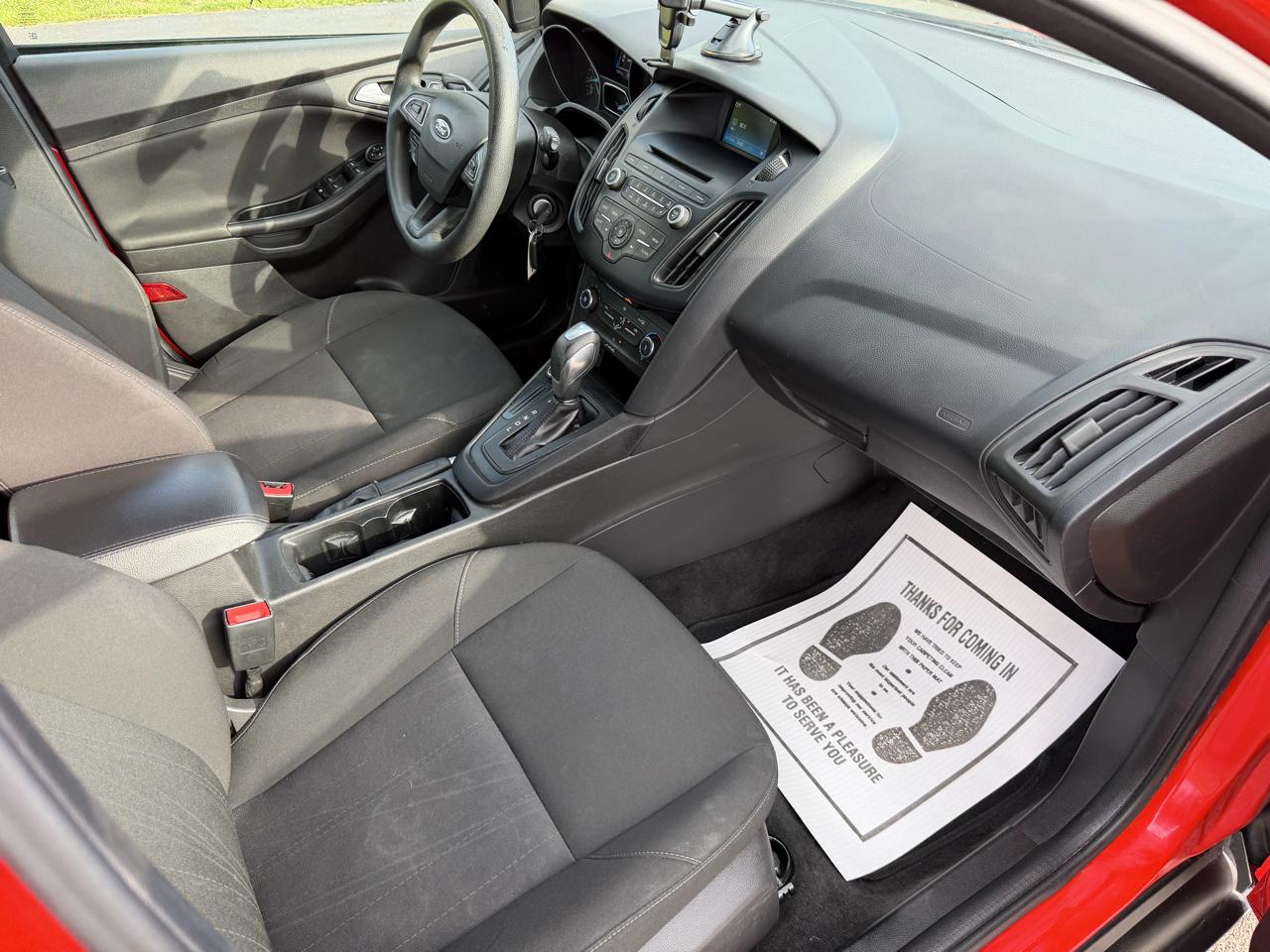 Ford Focus 5dr HB SE 2015