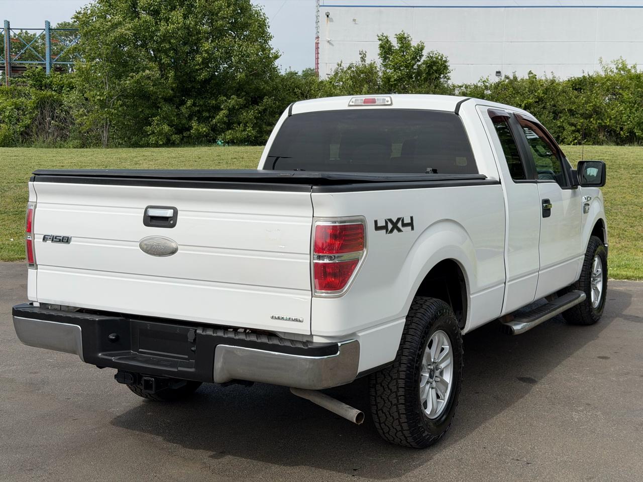 Ford F-150 4WD SuperCab 145" Lariat 2011