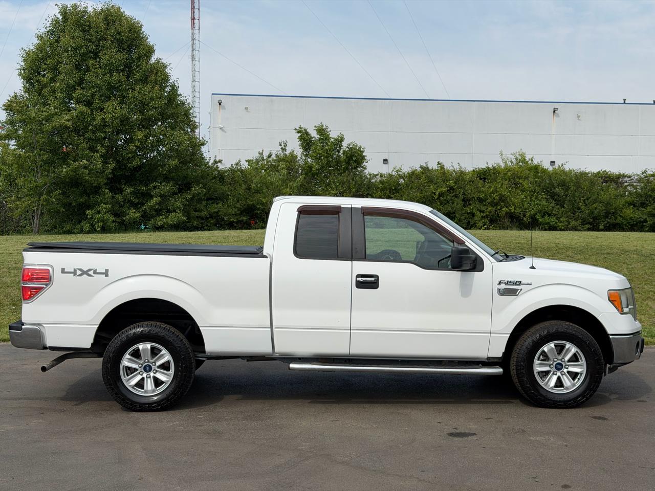 Ford F-150 4WD SuperCab 145" Lariat 2011
