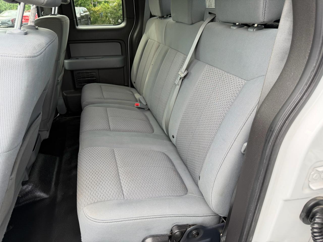 Ford F-150 4WD SuperCab 145" Lariat 2011