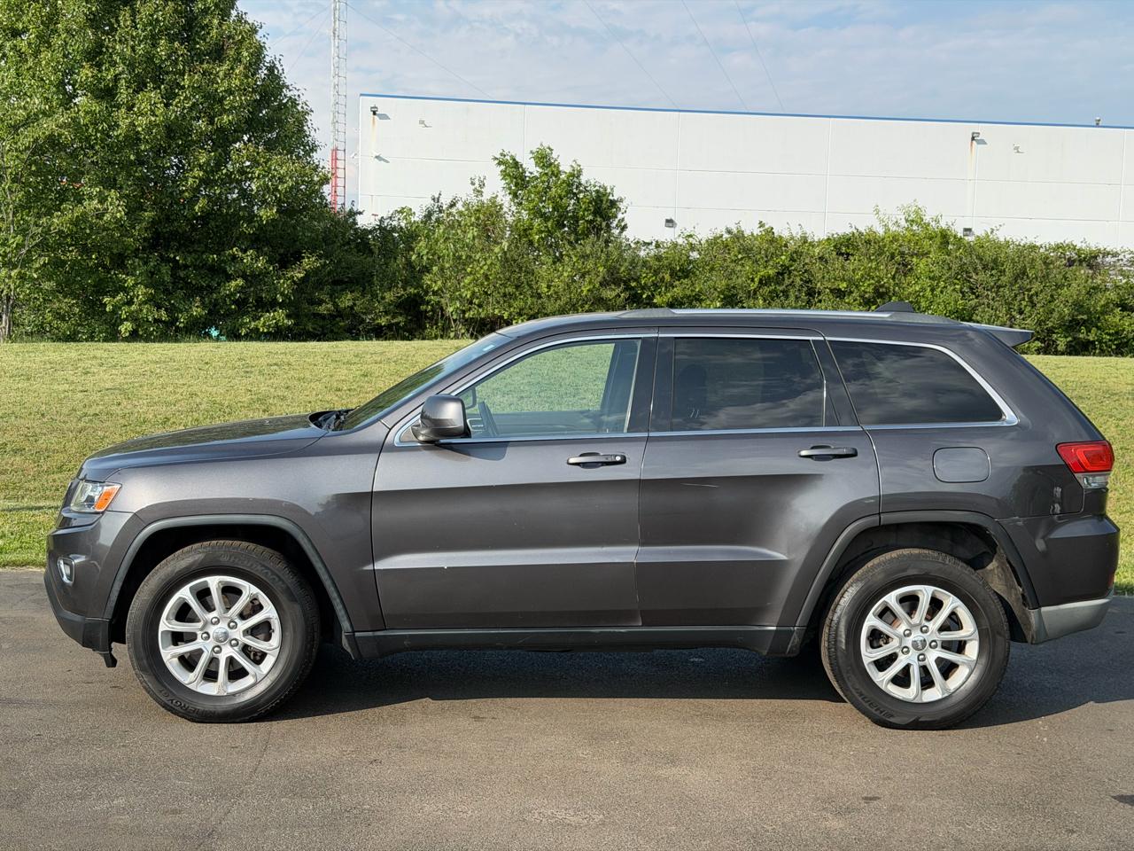 Jeep Grand Cherokee 4WD 4dr Laredo 2015