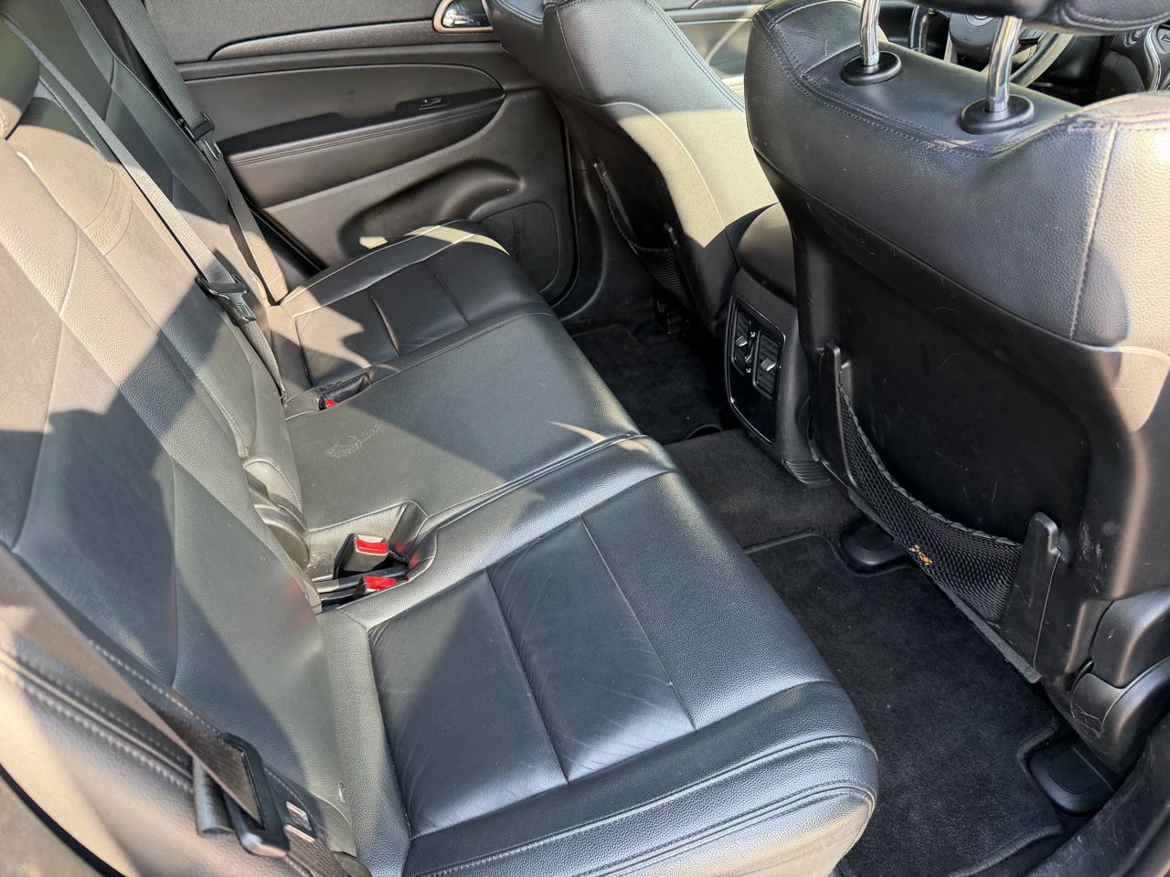 Jeep Grand Cherokee 4WD 4dr Laredo 2015