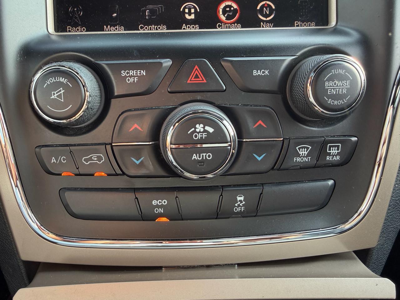 Jeep Grand Cherokee 4WD 4dr Laredo 2015