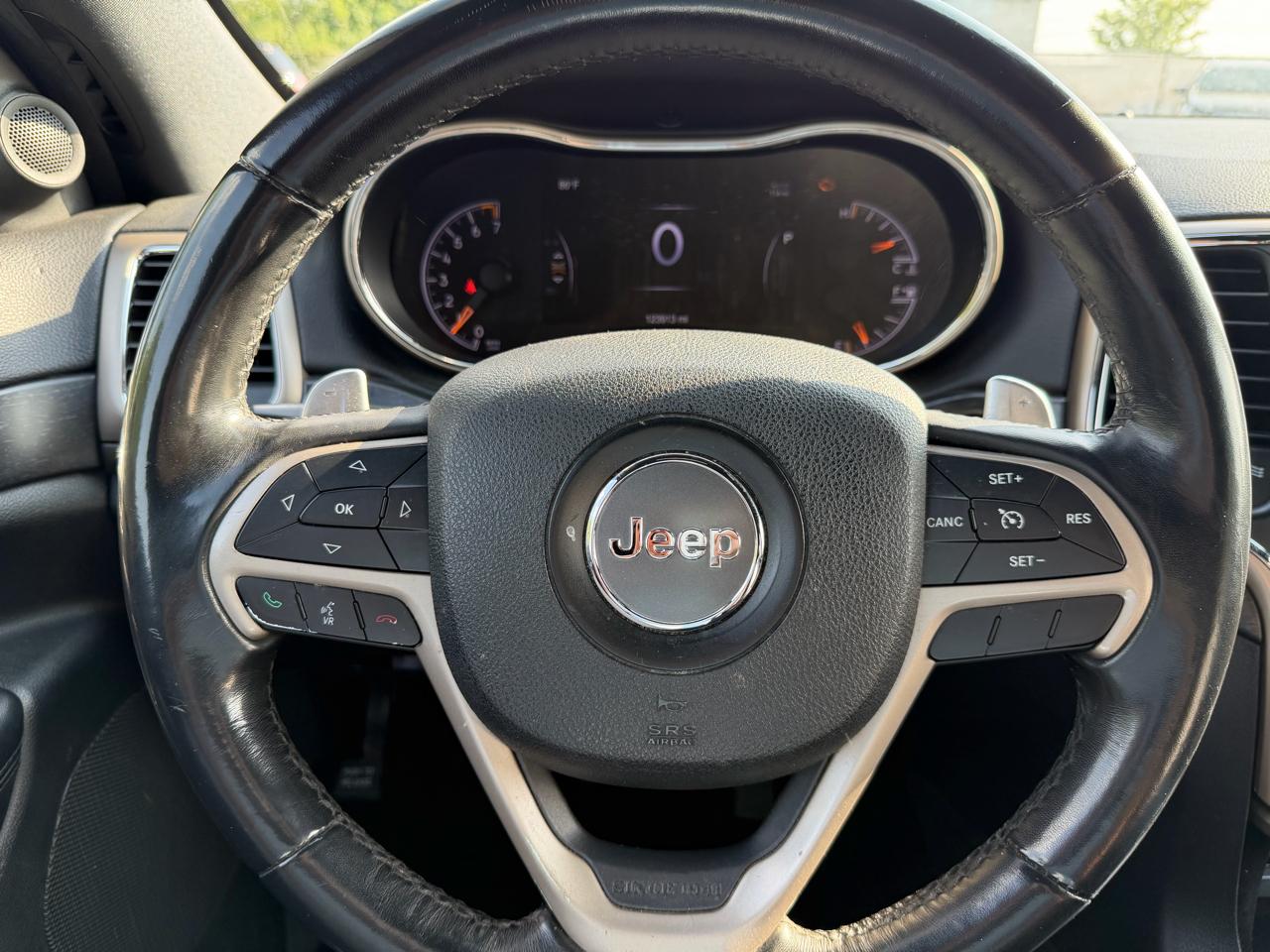 Jeep Grand Cherokee 4WD 4dr Laredo 2015