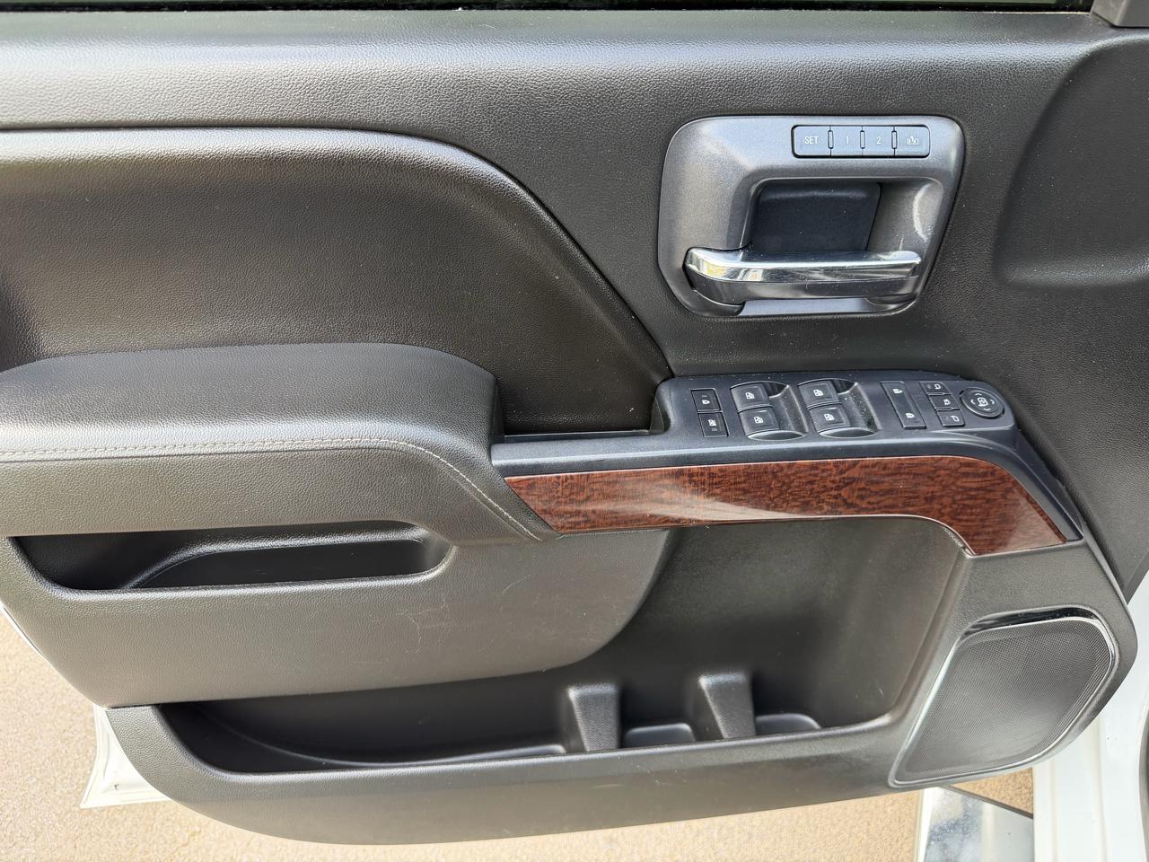 GMC Sierra 1500 4WD Crew Cab 143.5" SLT 2015