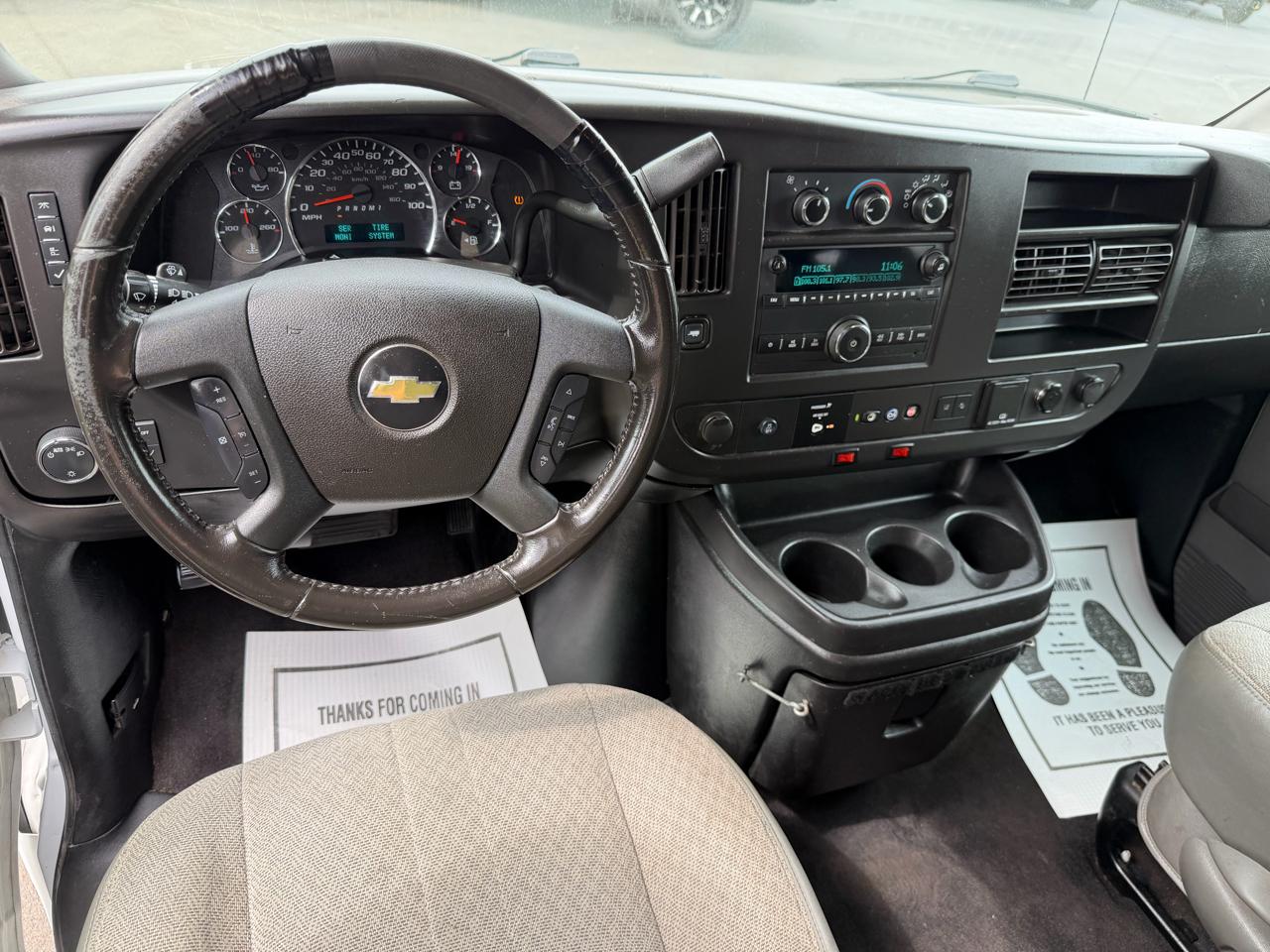 Chevrolet Express Passenger RWD 3500 155" LT 2020